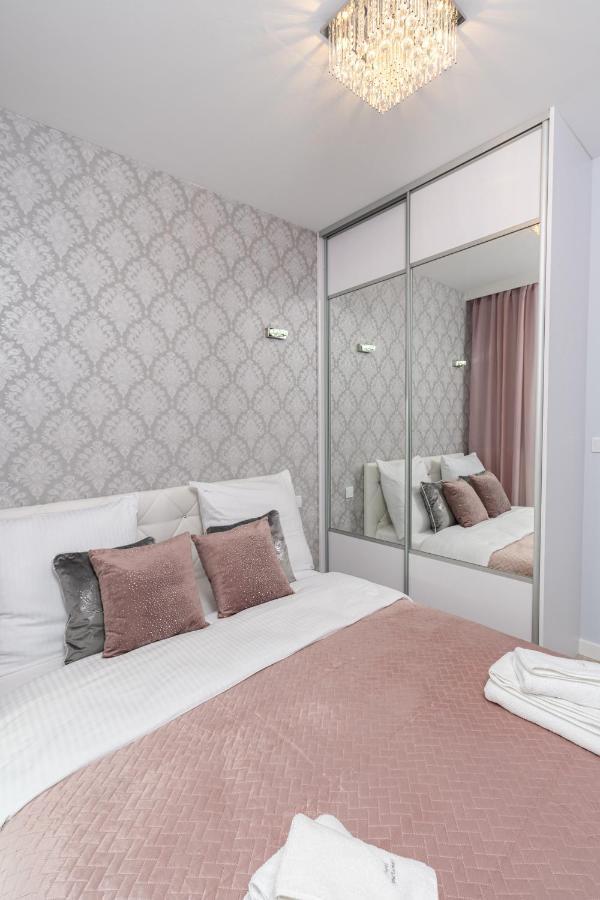 Angel Apartments 2 Krasków Εξωτερικό φωτογραφία